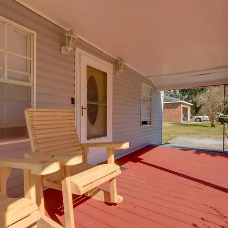 Stunning Gulfport Getaway About 1 Mi To The Beach